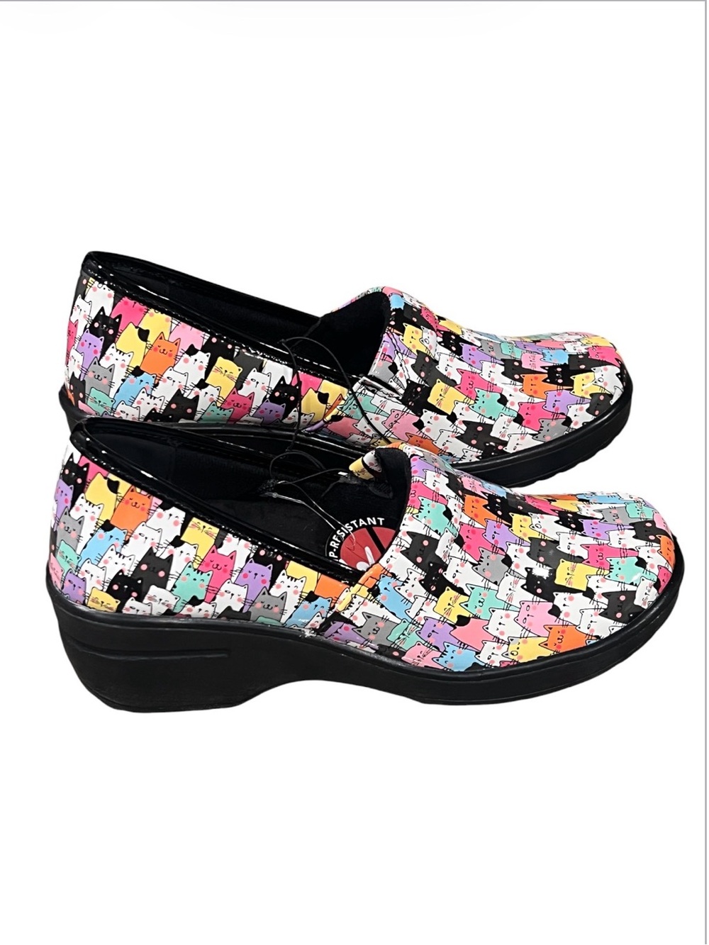 Easy street Slip-On Comfort Clog in Multicolor Cat Print 2 size available 8.5,8